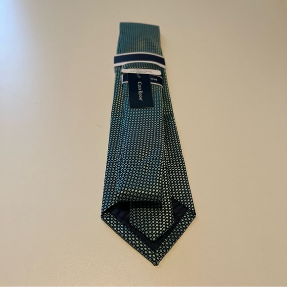 Tommy Hilfiger and Club Room Men's Green Tie Set - Picture 5 of 11